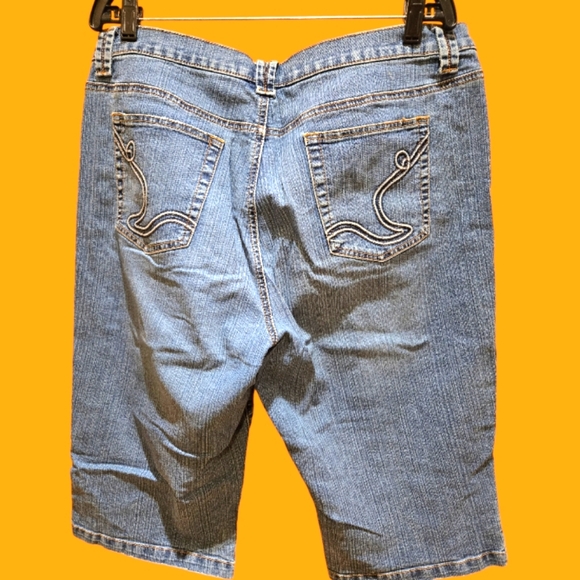 Venezia Denim Petalpushers EUC Size 18 - Picture 2 of 9